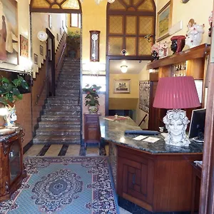 3* Hotel Touring